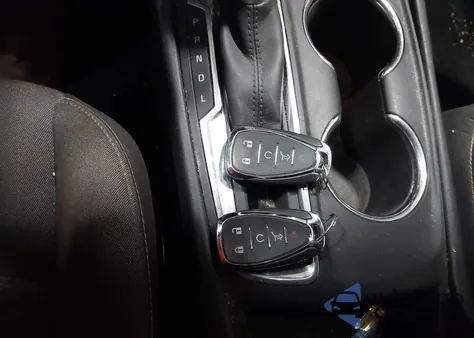 2019 Chevrolet Equinox Lt from USA, damaged, VIN 3GNAXUEV9KS558816